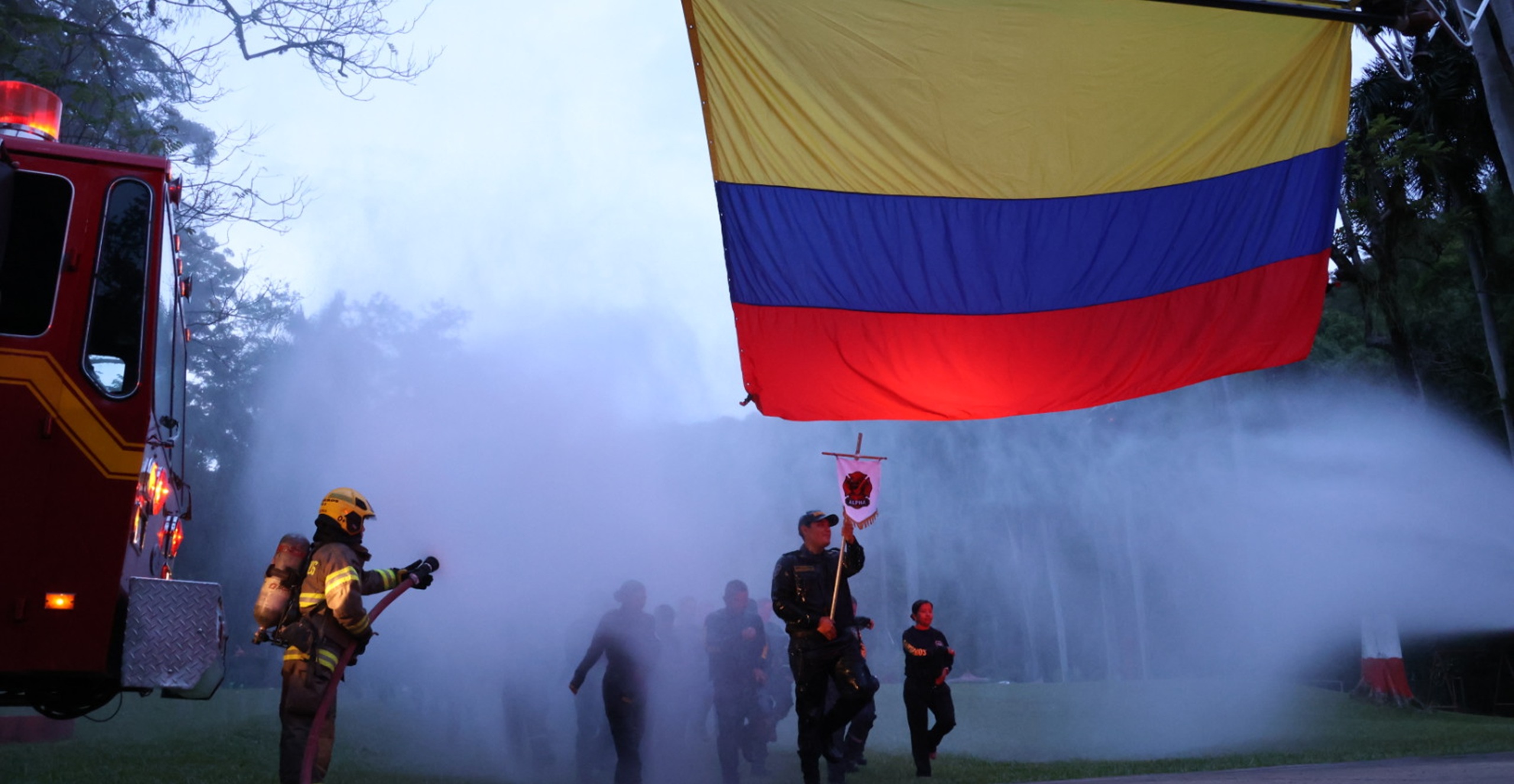 DNBC y Academia Nacional de Bomberos capacitan y entregan 277 bomberos al país