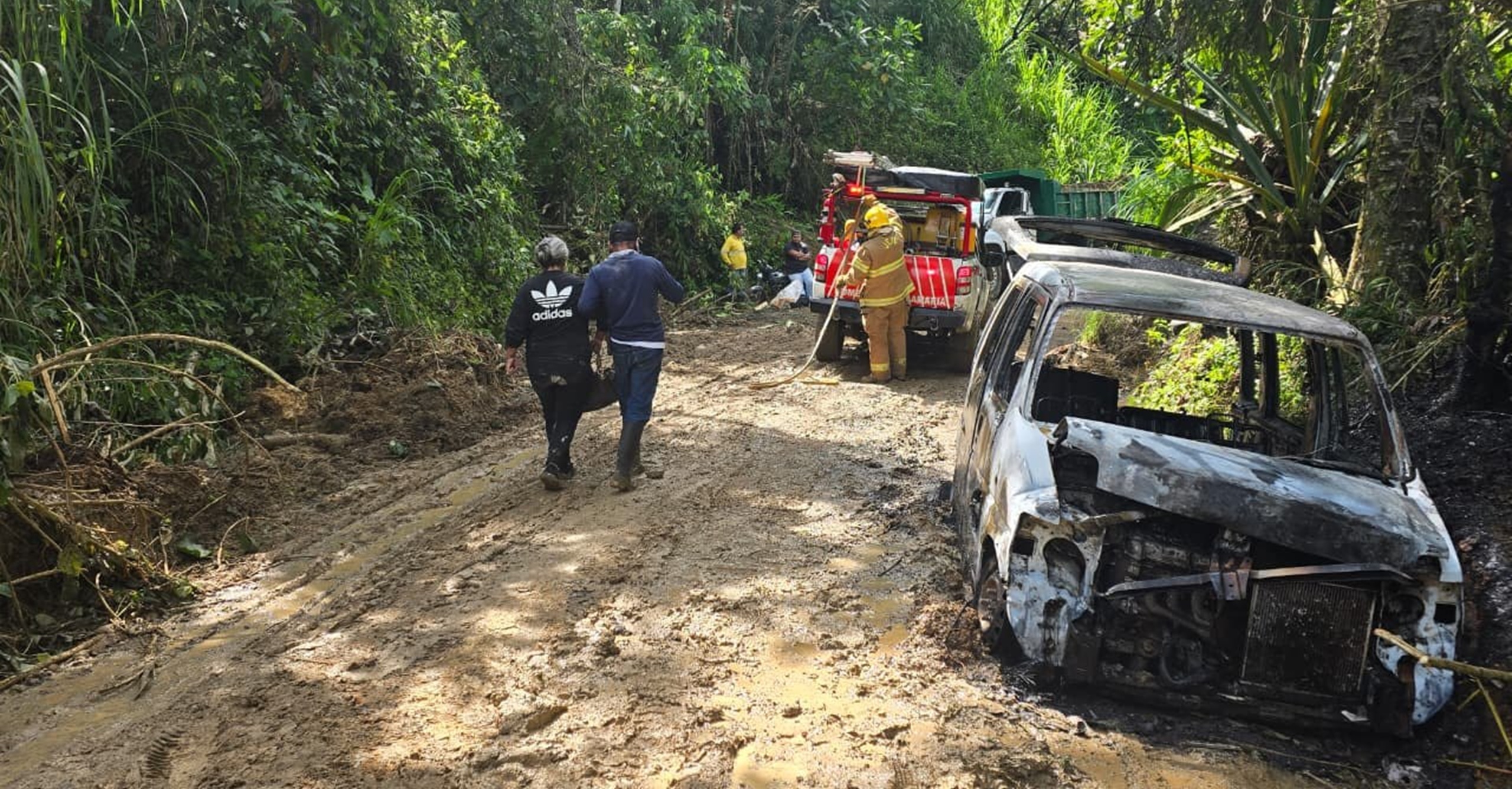 Incendio vehicular en zona rural de Villamaría fue controlado oportunamente por Bomberos Voluntarios