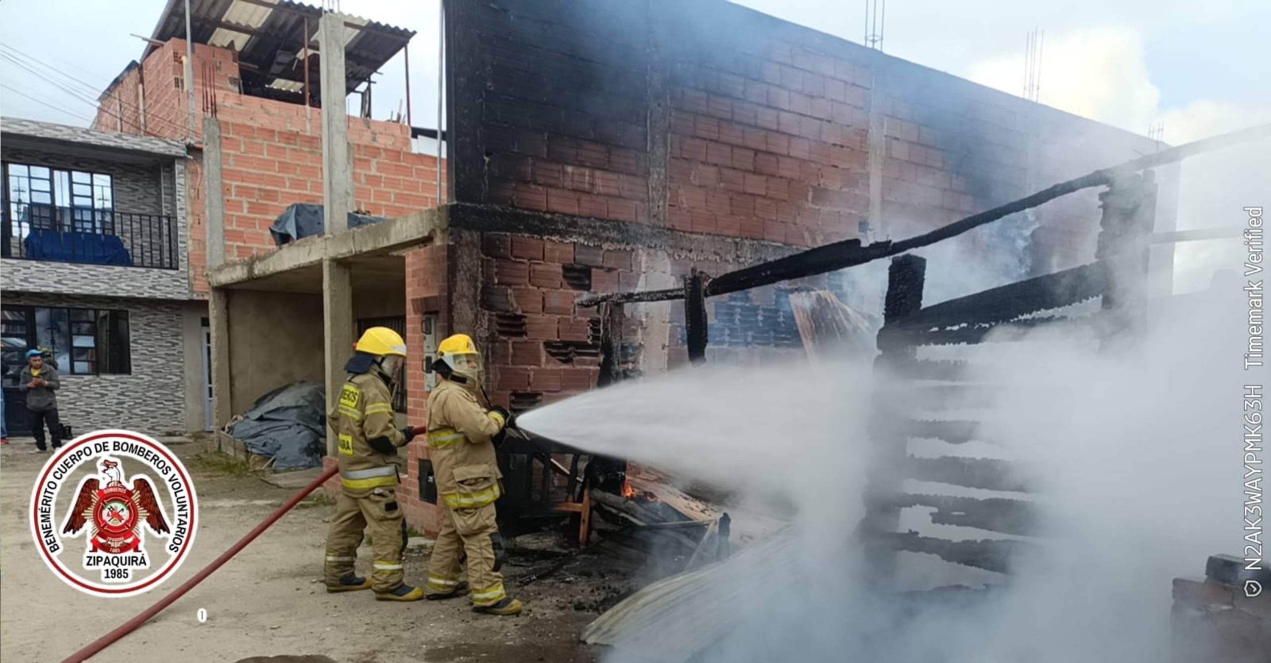 Bomberos de Zipaquirá controlaron incendio estructural en el barrio Barandillas