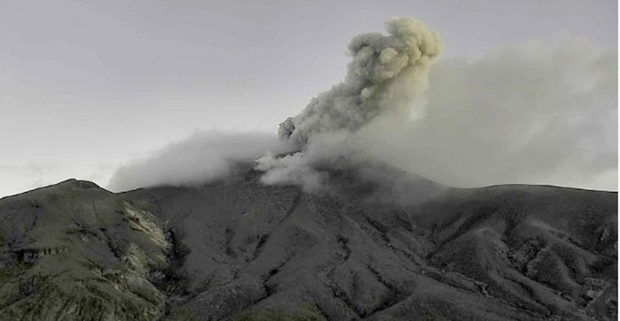 Autoridades mantienen monitoreo permanente ante actividad del volcán Puracé en el Cauca