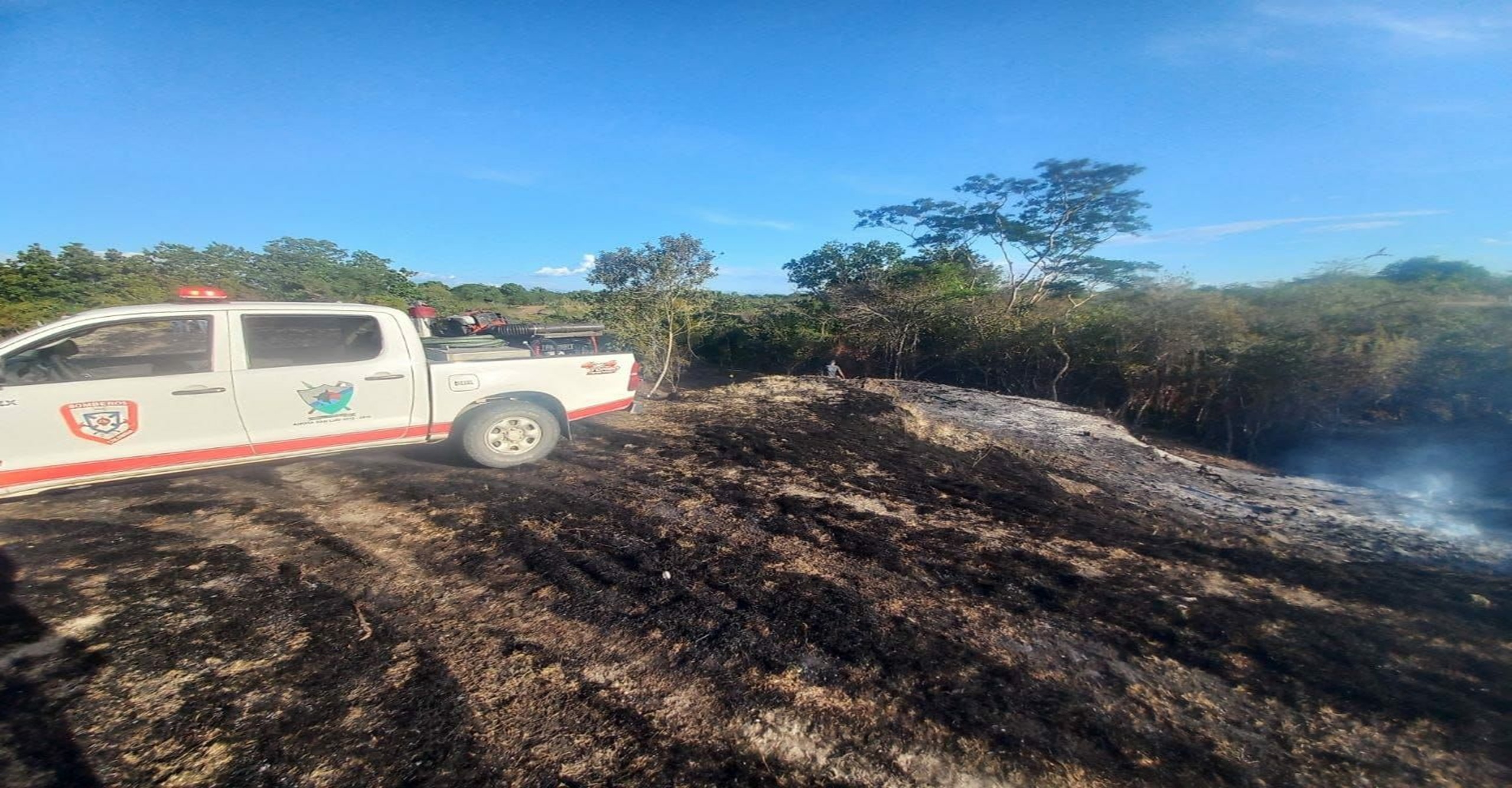 Bomberos de San Luis liquidan incendio forestal que afectó cuatro hectáreas en zona rural del municipio