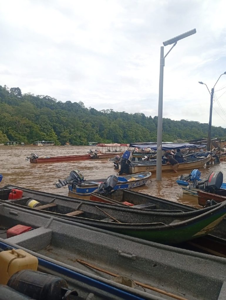 Incremento del nivel del río en zona de embarcaciones de Barbacoas.